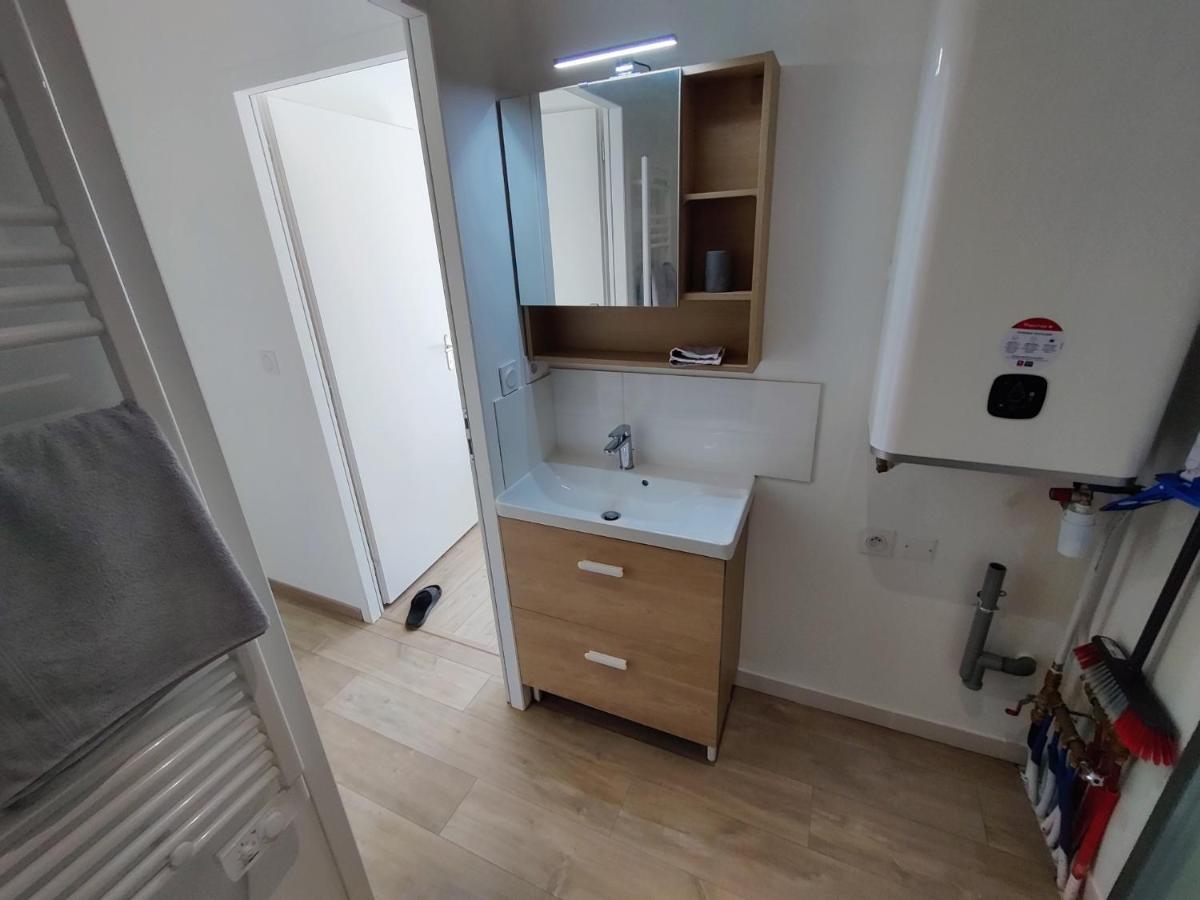 Appartement T3 Plume Hyper Centre D'Ernée Eksteriør bilde
