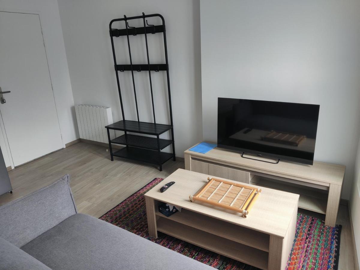 Appartement T3 Plume Hyper Centre D'Ernée Eksteriør bilde